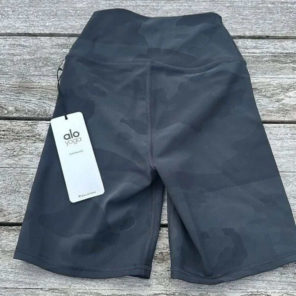 Alo Yoga Vapor Camouflage High Waist Biker Shorts In Black‎ Size XS NWT